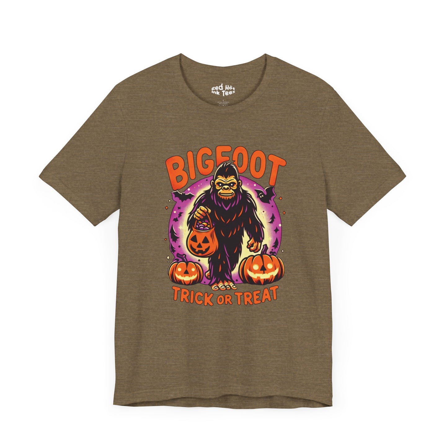 🦶🎃 "Bigfoot Trick or Treat" Fun Halloween T-Shirt 🍬🌙