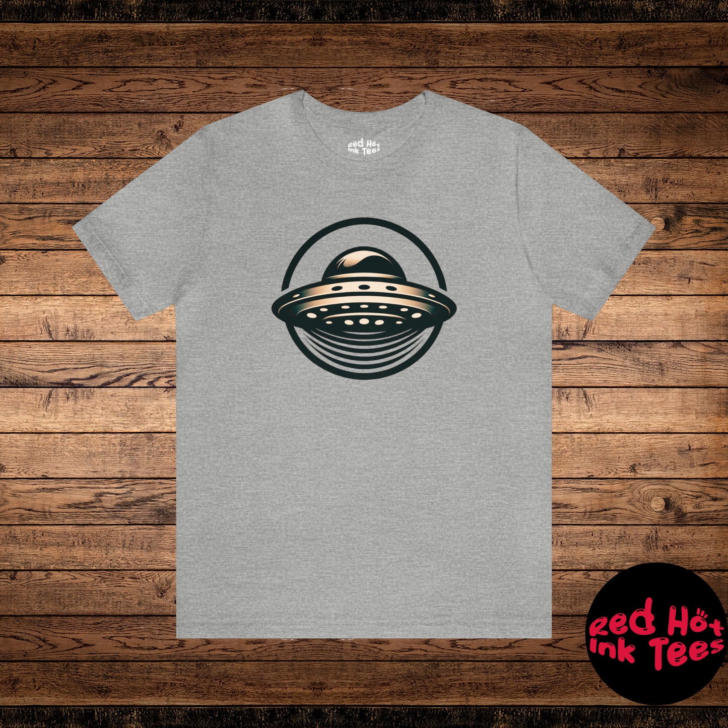 🛸 "Sleek Saucer: Minimalist UFO" Tee