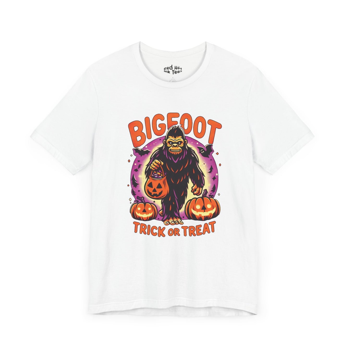 🦶🎃 "Bigfoot Trick or Treat" Fun Halloween T-Shirt 🍬🌙